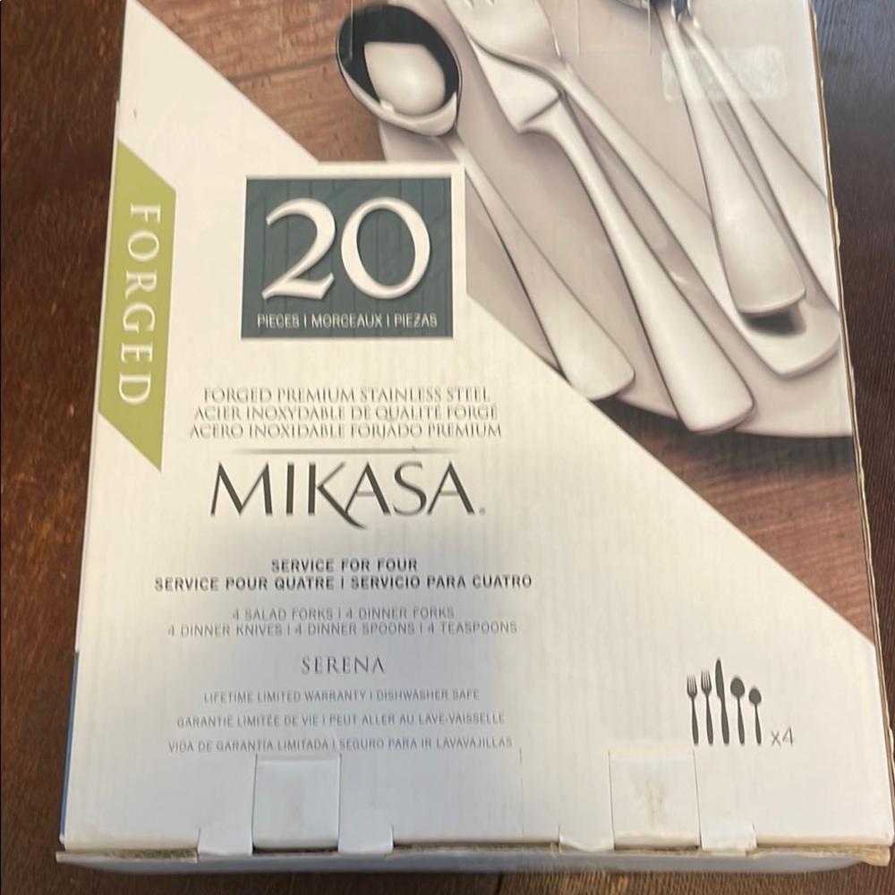 Mikasa Silver Flatware Set Timeless Dining Elegance - Picture 3 of 3